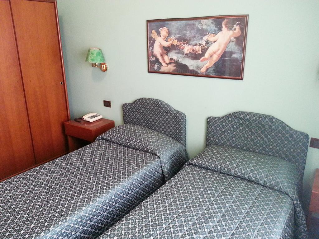 Hotel Emilia Modena Room photo
